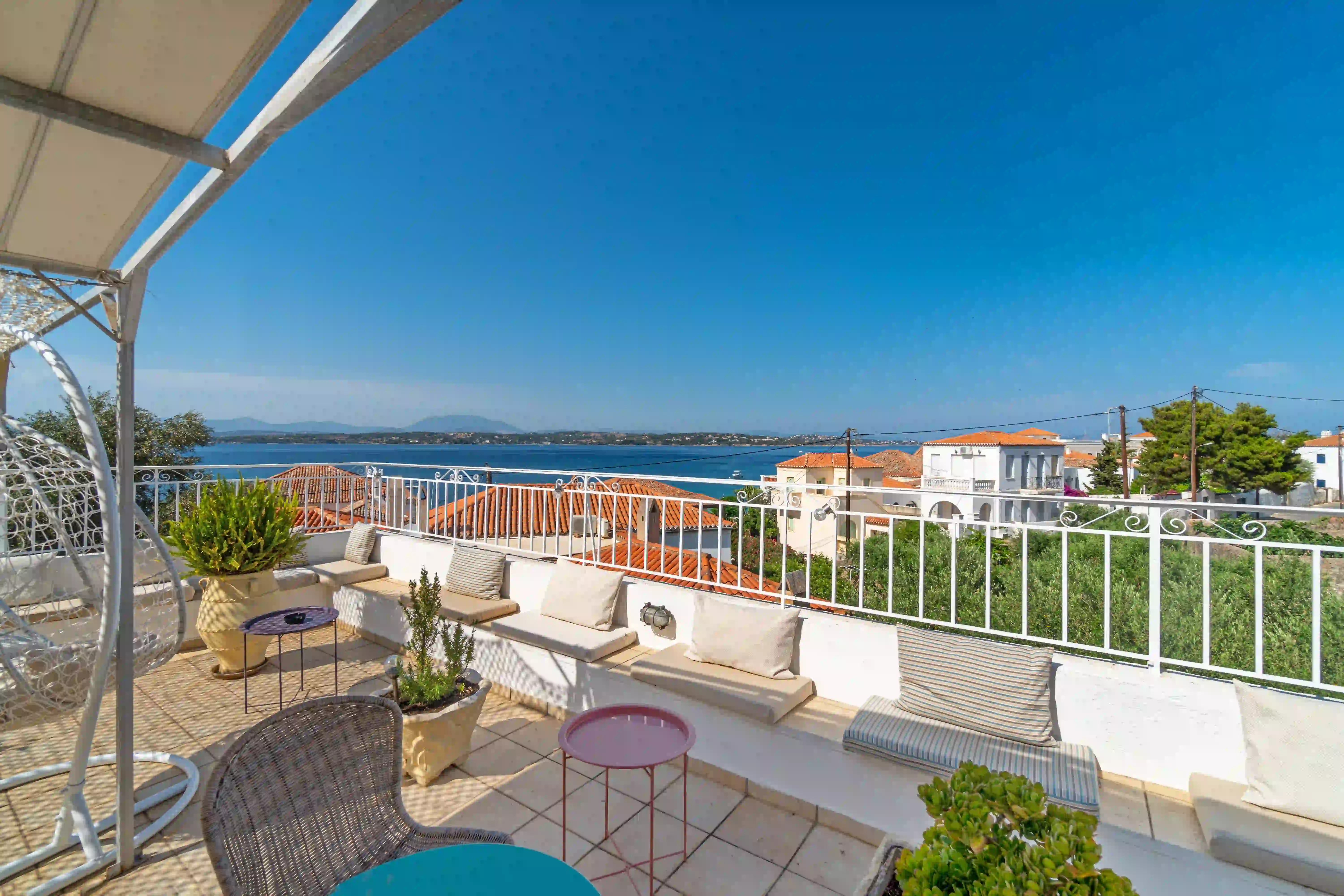 Κήπος οροφής και αυλή